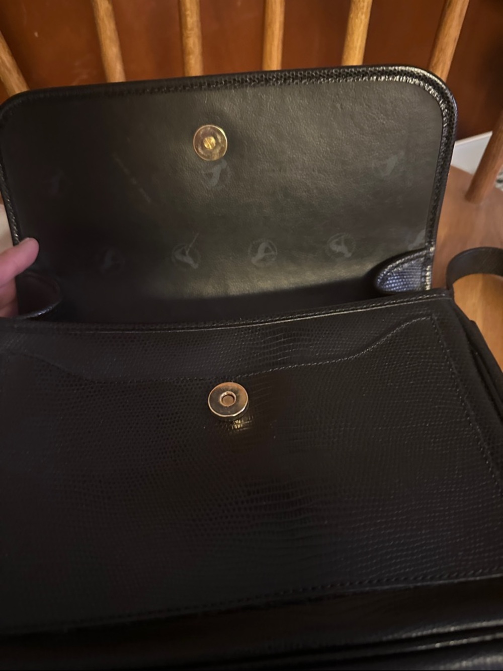 Francois Marot made in Paris Vintage Black Leather Crossbody
-price is firm - Picture 8 of 12